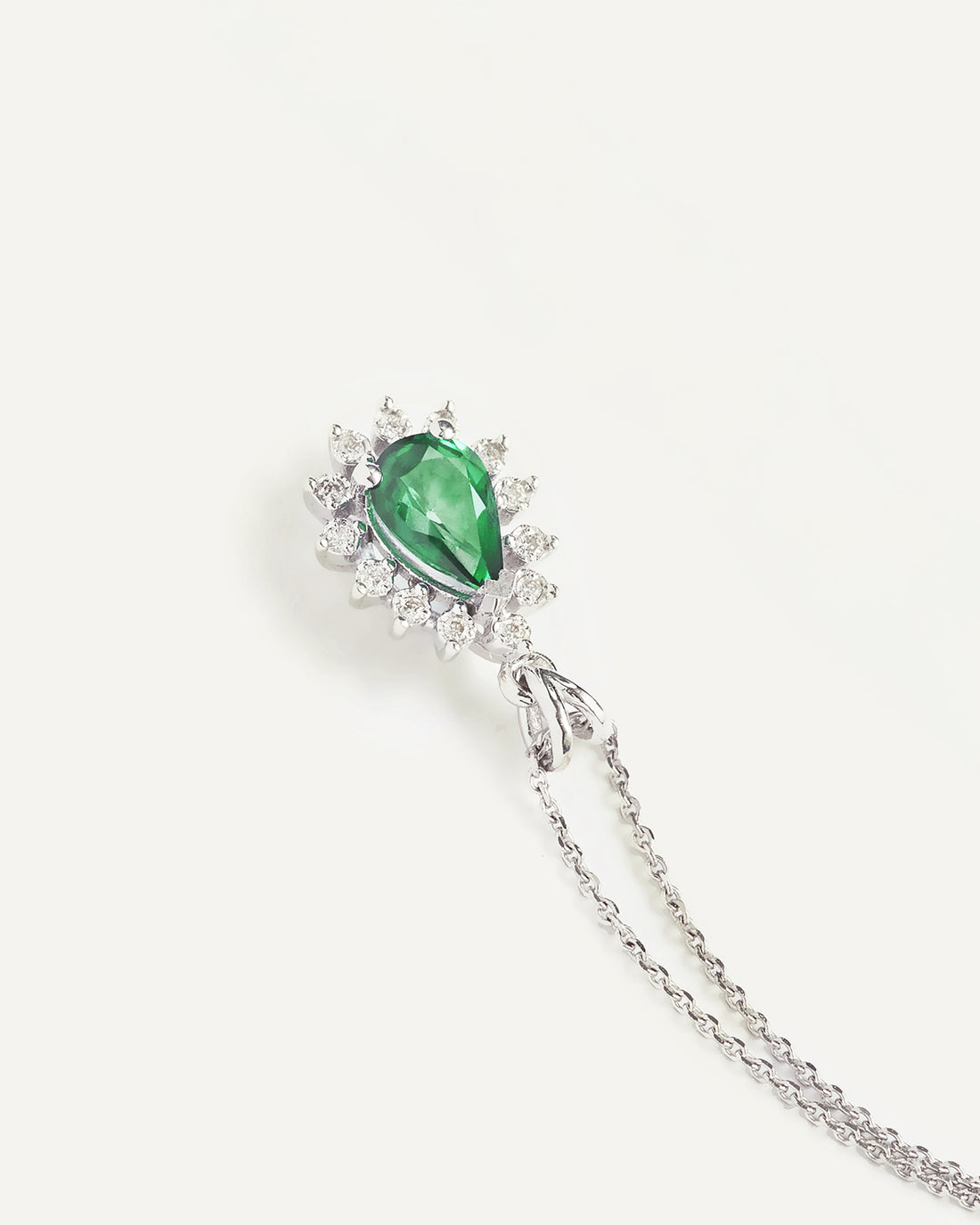 ID Regal Devotion Emerald necklace